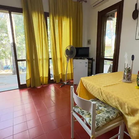 Pinus Village Apartment Fort Village